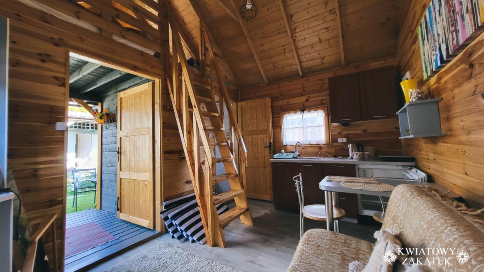 - Kwiatowy Zakatek #1 Ferienhaus Mielno