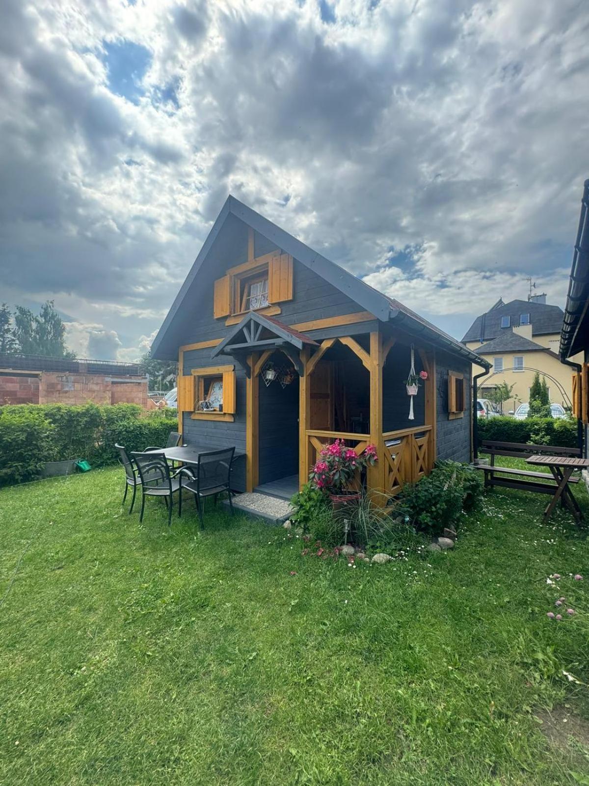 - Kwiatowy Zakatek #1 Ferienhaus *